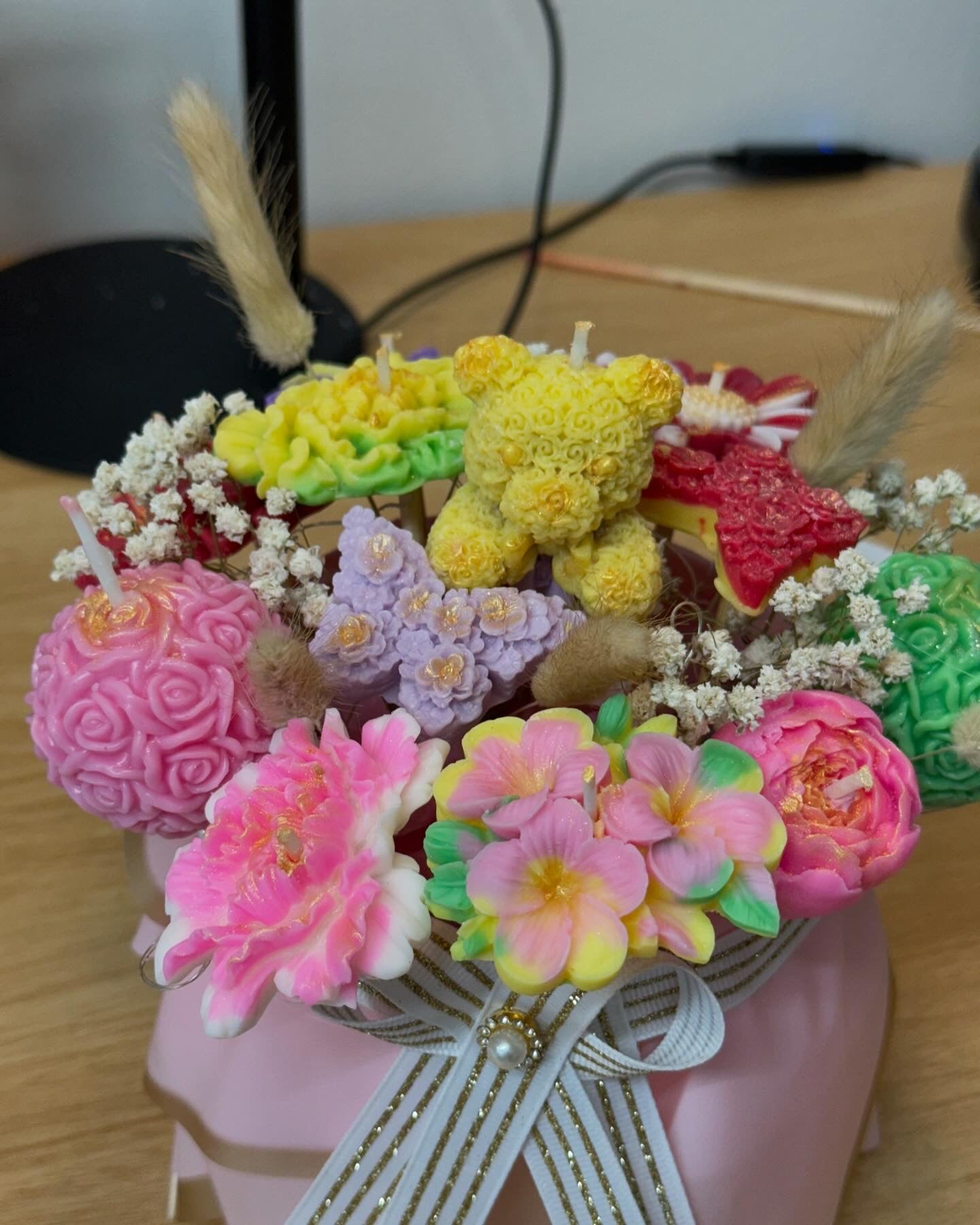 Flower bouquet / Yellow Teddy bear